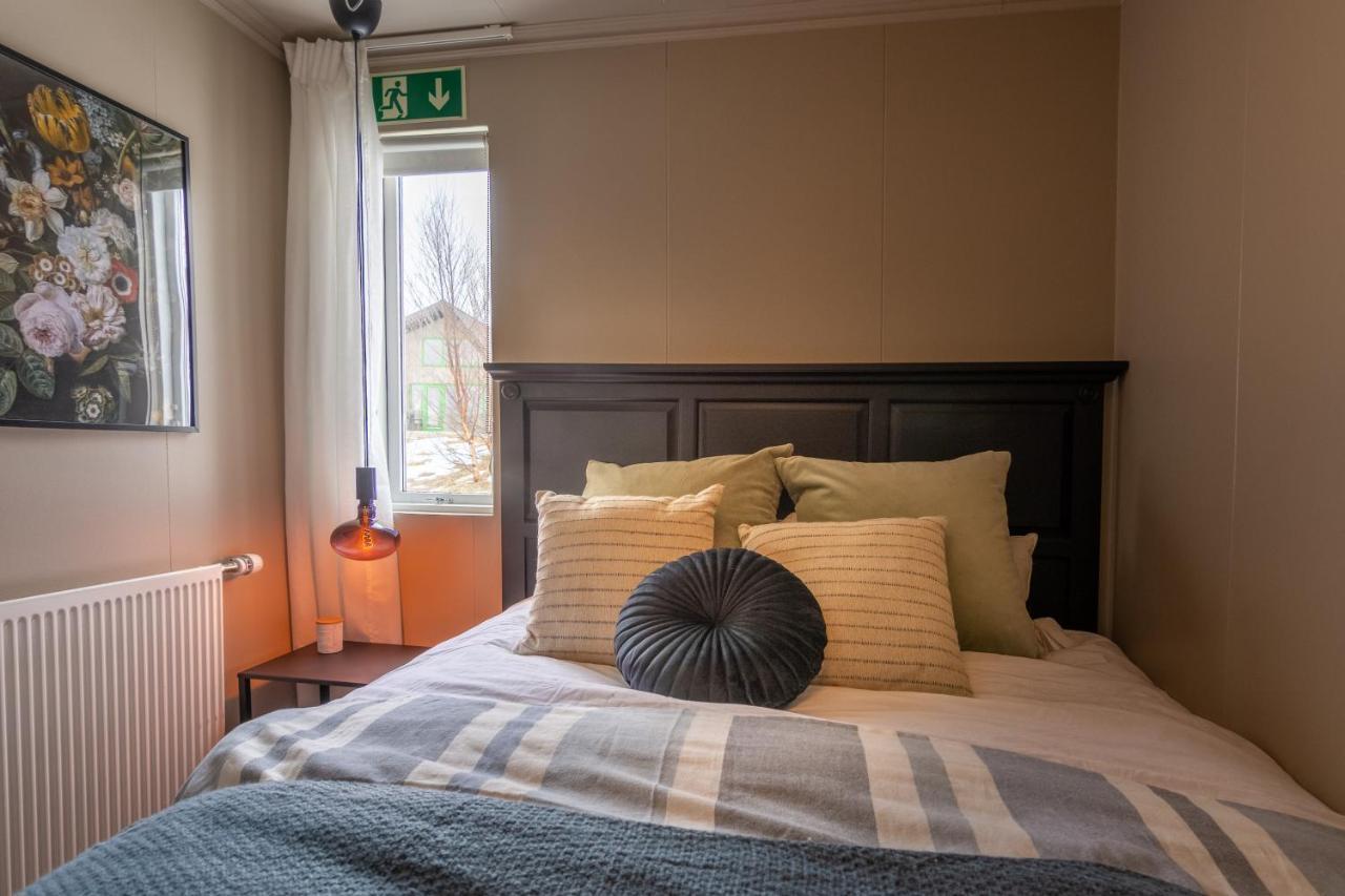 Viking Cottages & Apartments アークレイリ エクステリア 写真