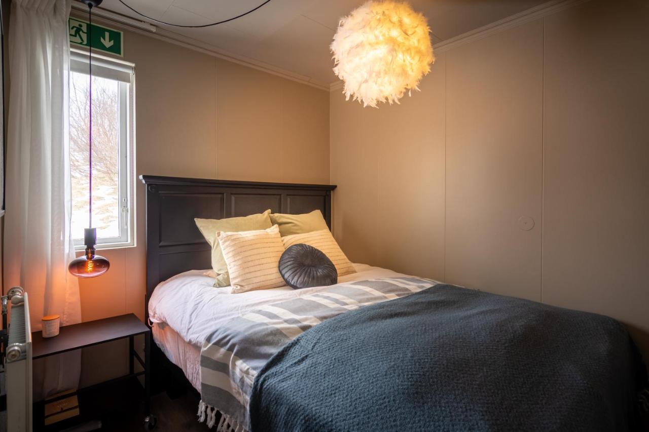 Viking Cottages & Apartments アークレイリ エクステリア 写真