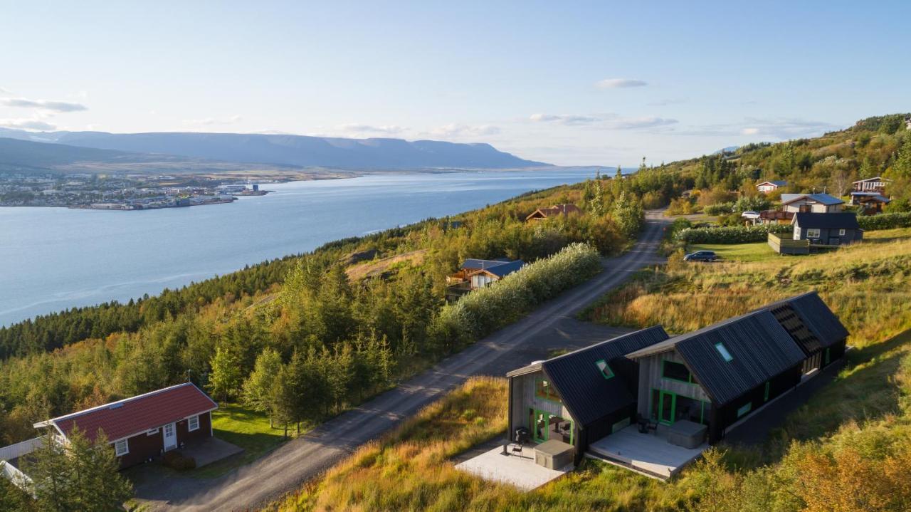 Viking Cottages & Apartments アークレイリ エクステリア 写真