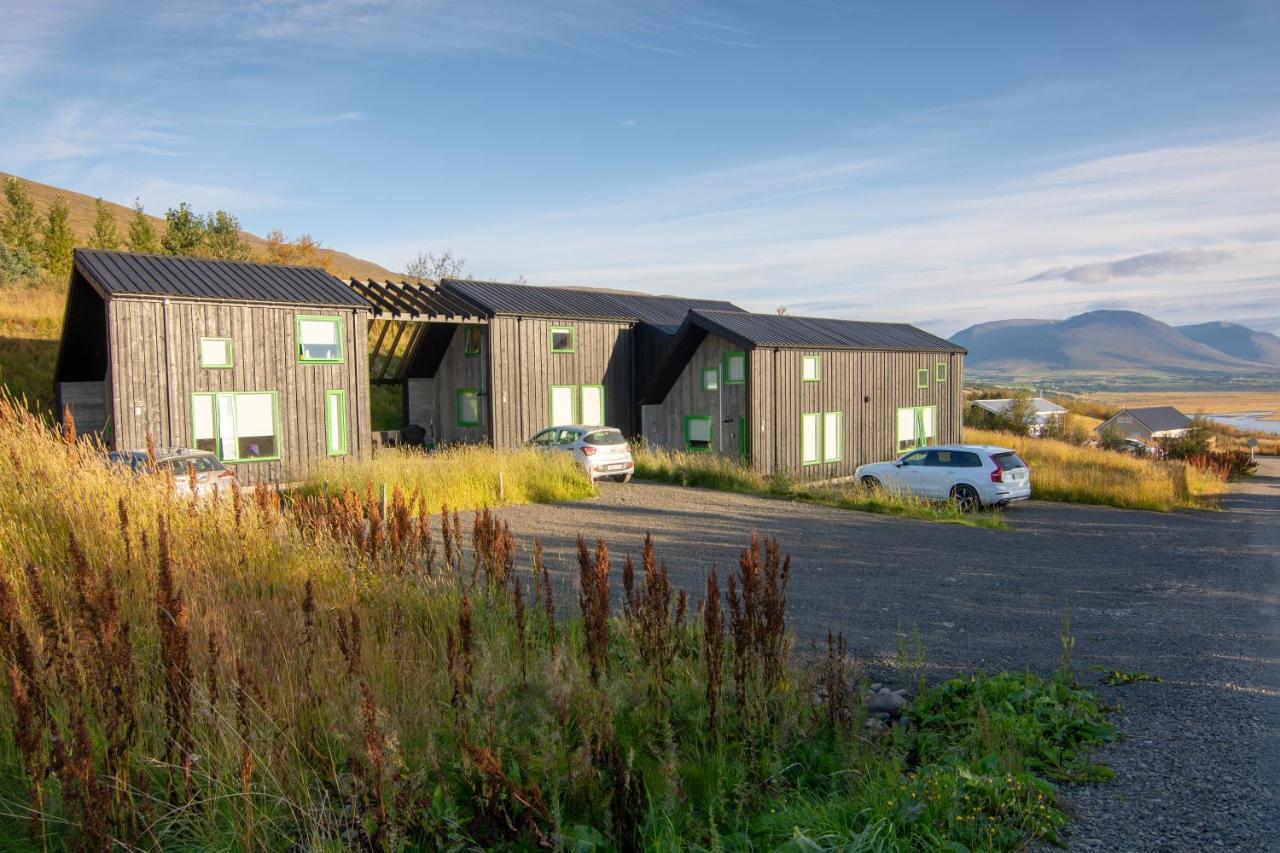 Viking Cottages & Apartments アークレイリ エクステリア 写真