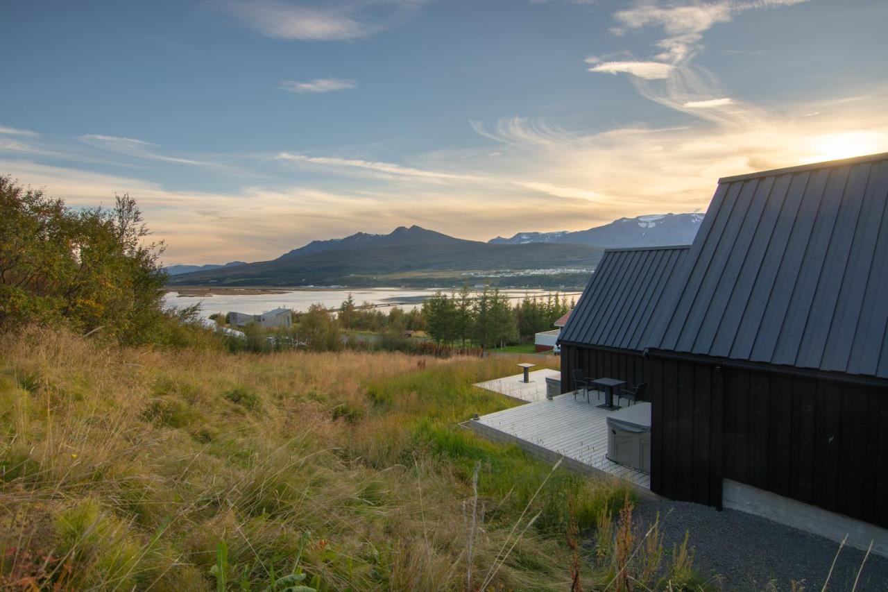 Viking Cottages & Apartments アークレイリ エクステリア 写真
