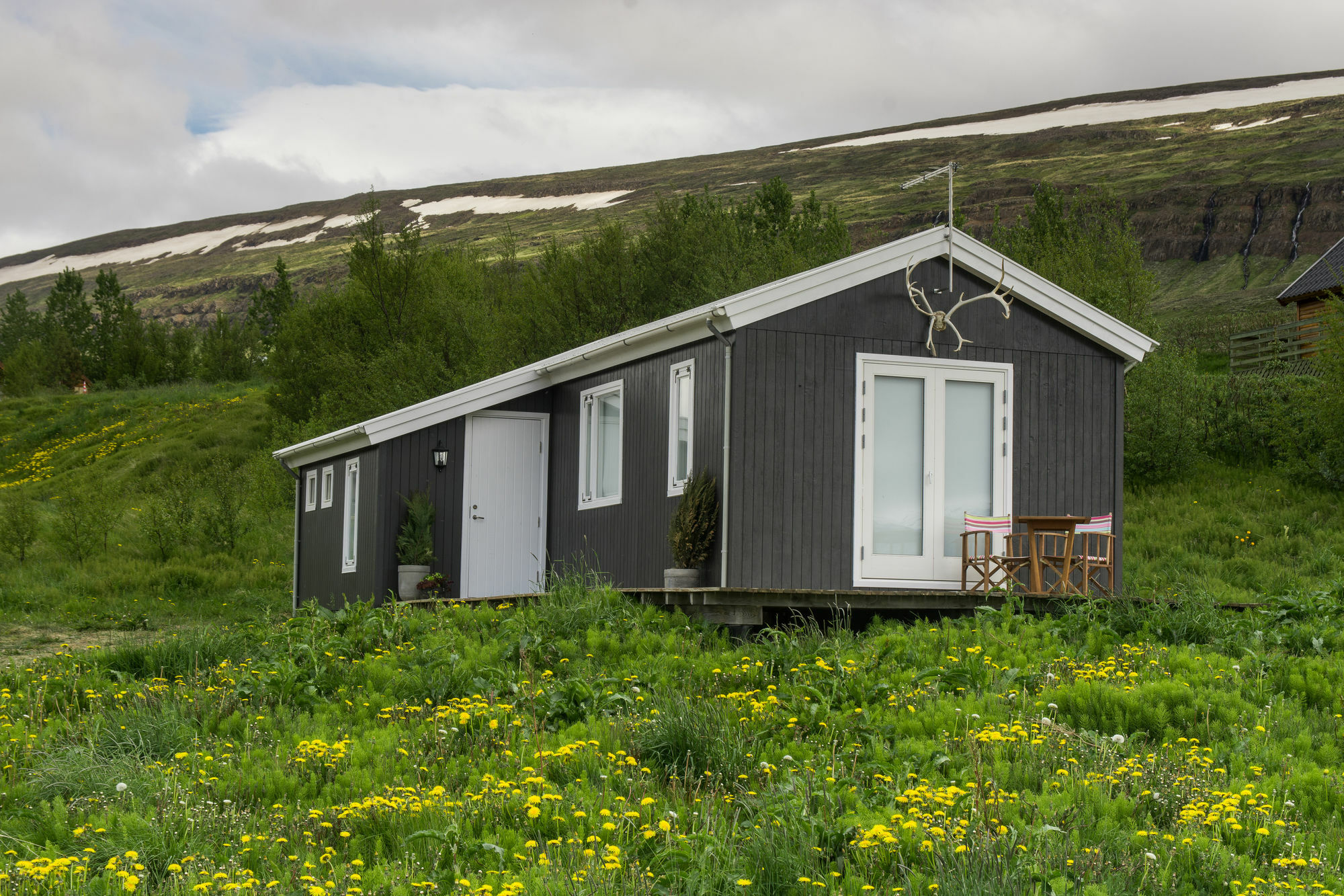 Viking Cottages & Apartments アークレイリ エクステリア 写真