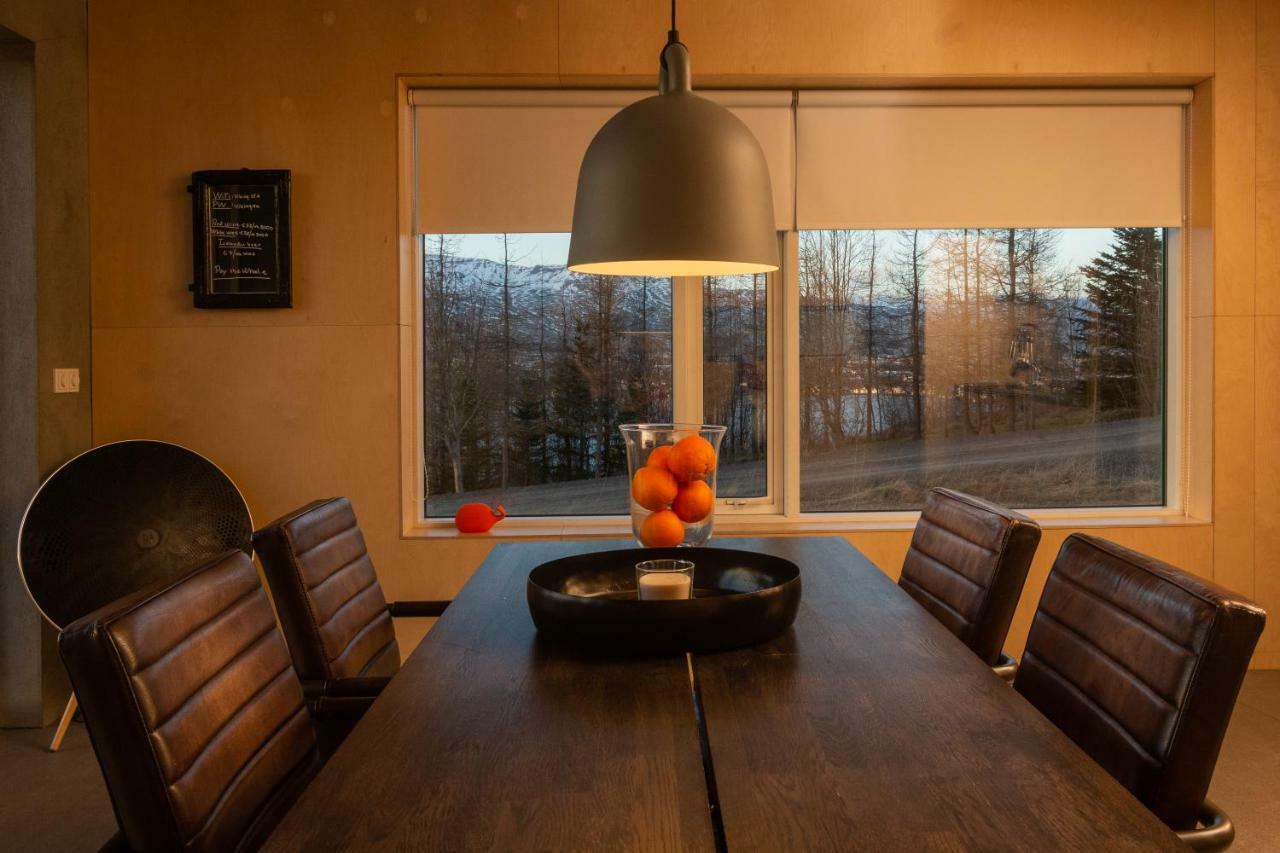 Viking Cottages & Apartments アークレイリ エクステリア 写真