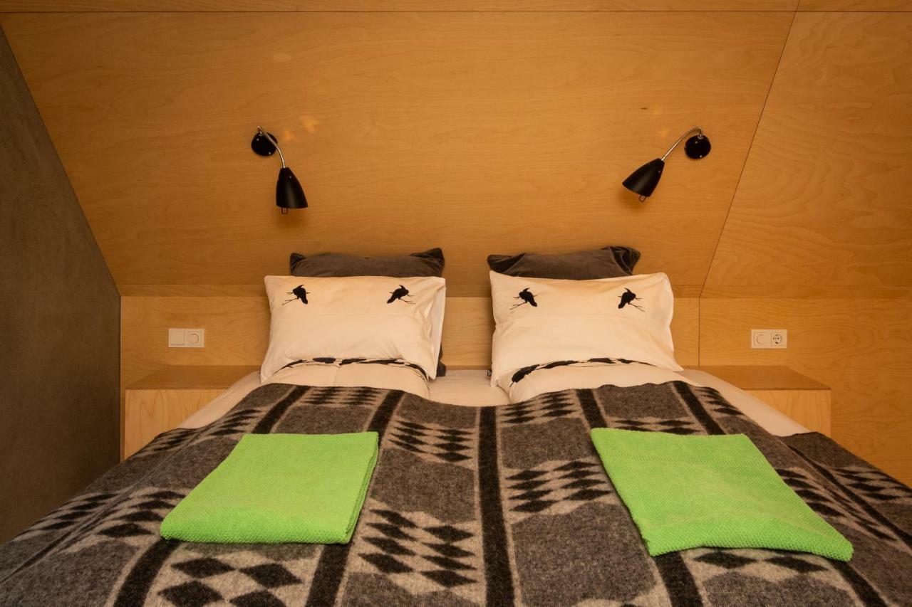 Viking Cottages & Apartments アークレイリ エクステリア 写真